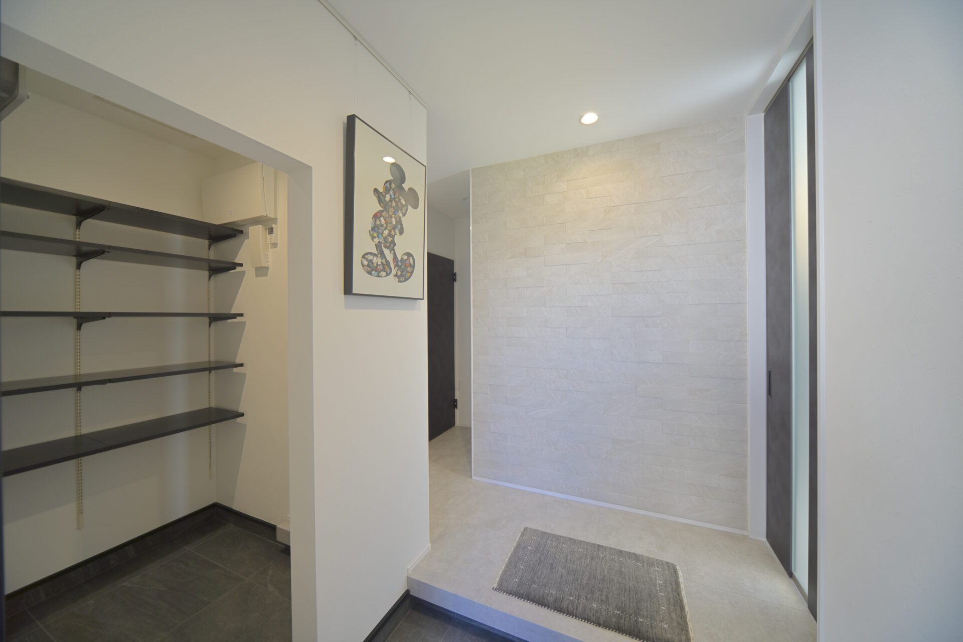 玄関ホール・シューズクローク