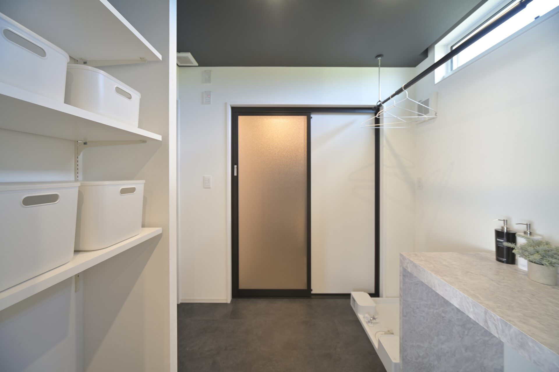 脱衣室・ランドリールーム