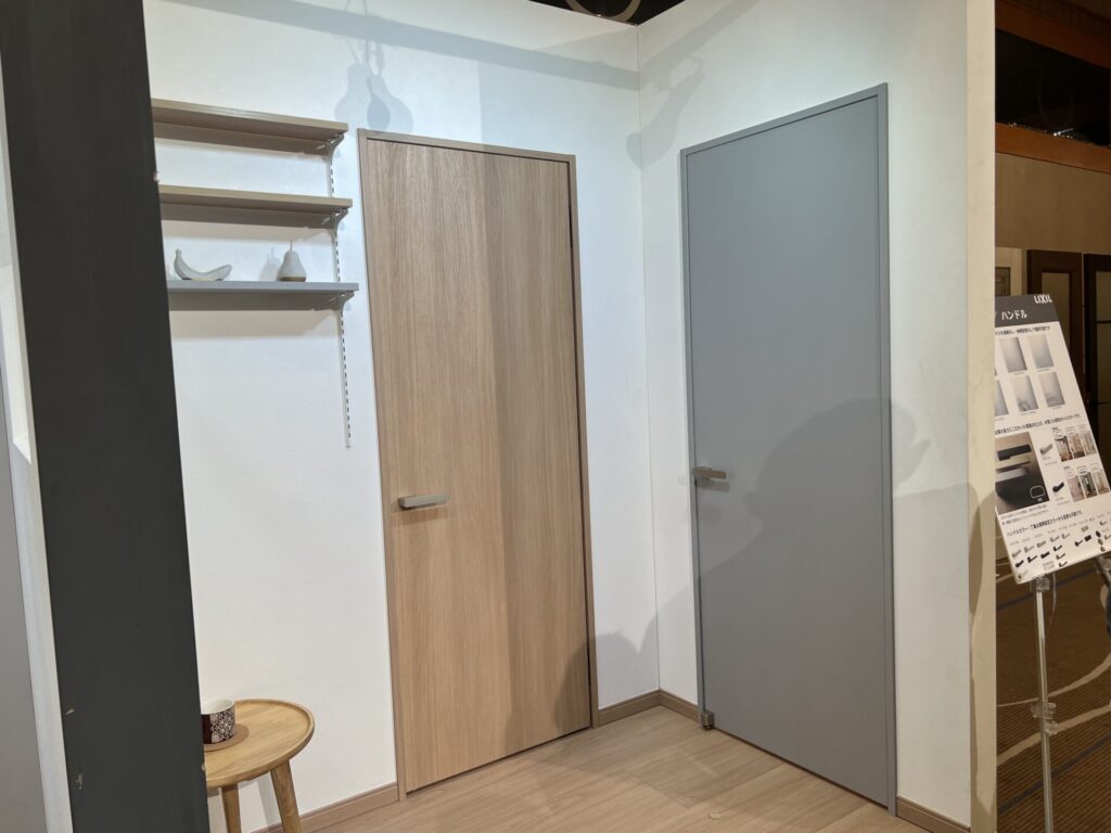 クリエチェリー／コージーライトグレーの画像